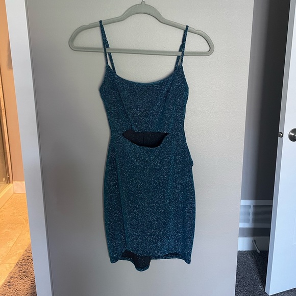 Lulu’s blue sparkly dress - Picture 2 of 6